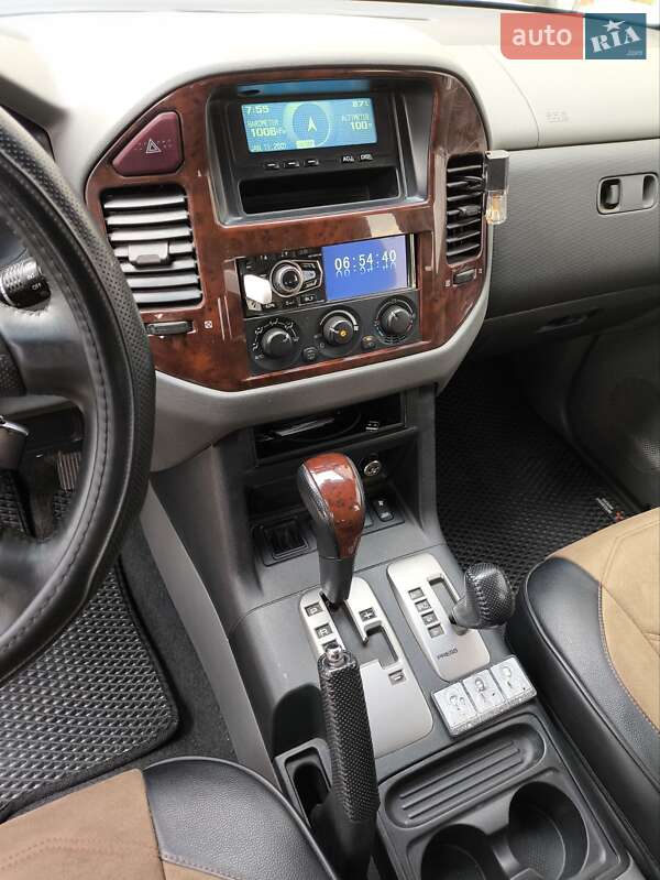 Внедорожник / Кроссовер Mitsubishi Pajero Wagon 2006 в Одессе фото 8 Внедорожник / Кроссовер Mitsubishi Pajero Wagon 2006 в Одессе