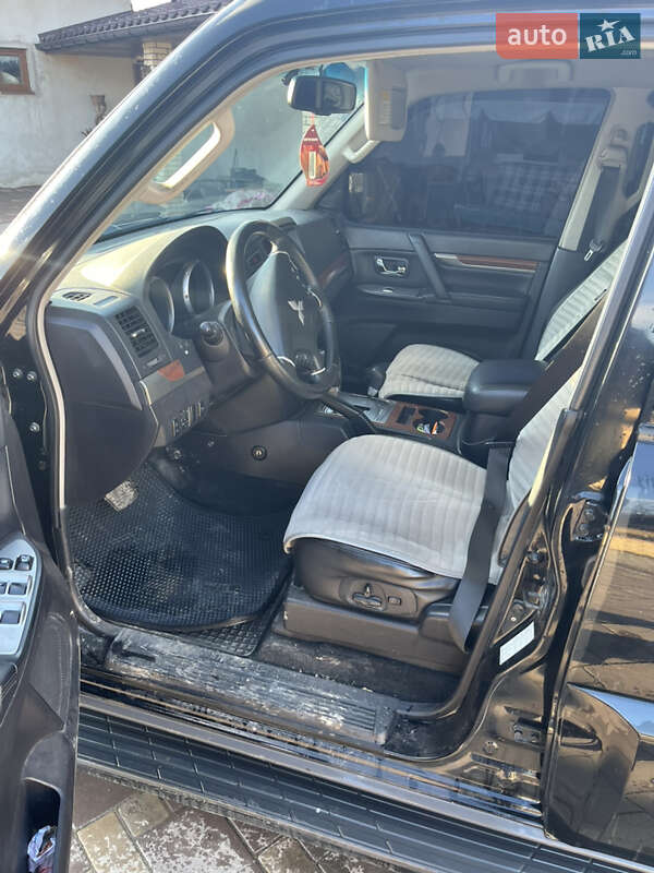 Внедорожник / Кроссовер Mitsubishi Pajero Wagon 2008 в Тернополе