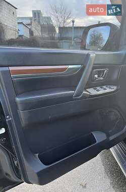 Внедорожник / Кроссовер Mitsubishi Pajero Wagon 2011 в 