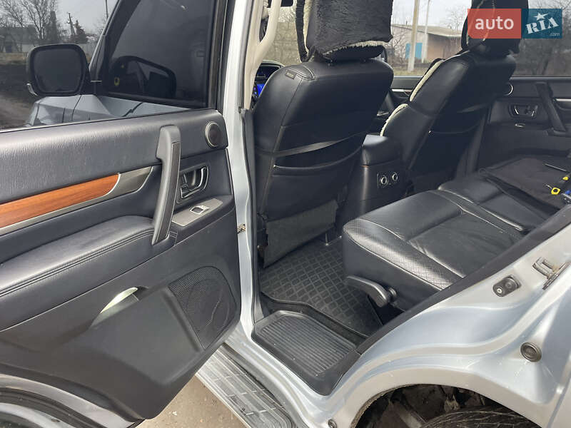 Внедорожник / Кроссовер Mitsubishi Pajero Wagon 2007 в Глобине