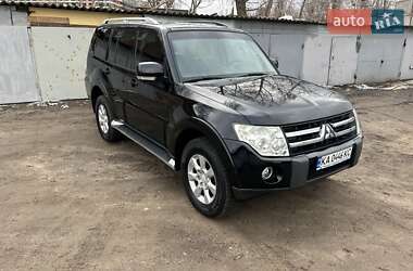 Позашляховик / Кросовер Mitsubishi Pajero Wagon 2010 в Києві