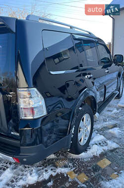 Внедорожник / Кроссовер Mitsubishi Pajero Wagon 2008 в 