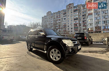 Позашляховик / Кросовер Mitsubishi Pajero Wagon 2008 в Києві