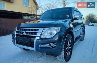 Внедорожник / Кроссовер Mitsubishi Pajero Wagon 2015 в Киеве