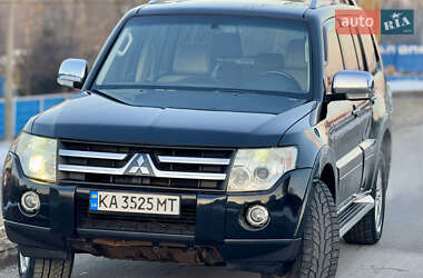 Позашляховик / Кросовер Mitsubishi Pajero Wagon 2008 в Києві