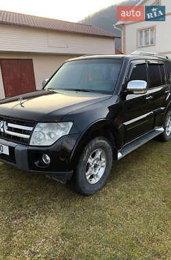 Позашляховик / Кросовер Mitsubishi Pajero Wagon 2007 в 
