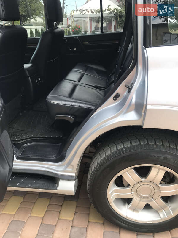 Внедорожник / Кроссовер Mitsubishi Pajero Wagon 2008 в Черновцах