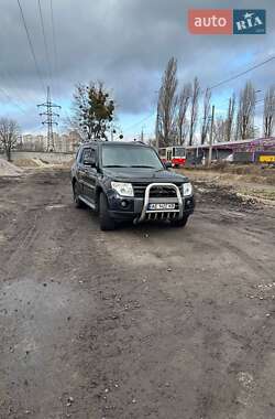 Позашляховик / Кросовер Mitsubishi Pajero Wagon 2008 в Києві