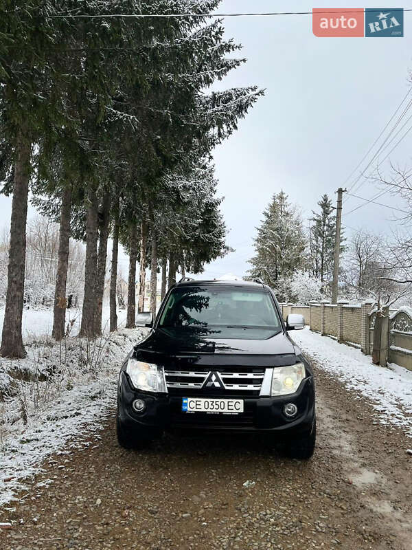 Позашляховик / Кросовер Mitsubishi Pajero Wagon 2013 в Чернівцях