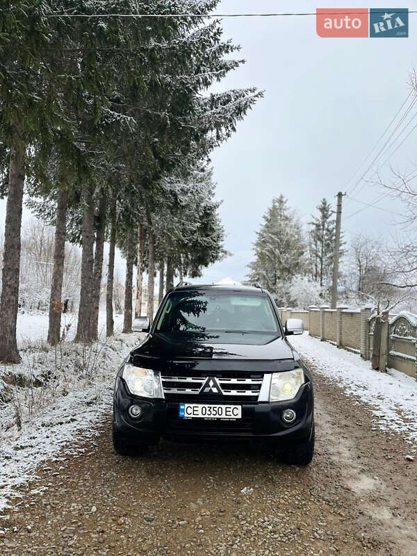 Позашляховик / Кросовер Mitsubishi Pajero Wagon 2013 в Чернівцях
