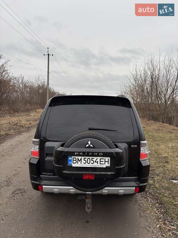 Внедорожник / Кроссовер Mitsubishi Pajero Wagon 2014 в Харькове