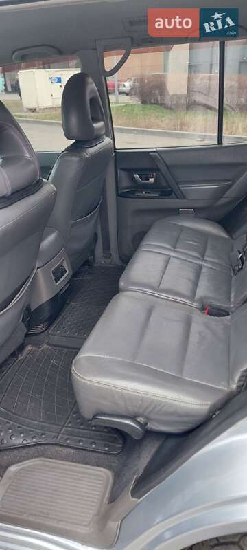 Внедорожник / Кроссовер Mitsubishi Pajero Wagon 2005 в Днепре