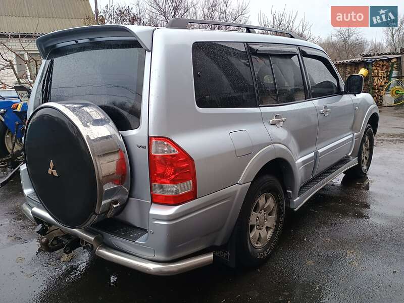 Mitsubishi Pajero Wagon 2005