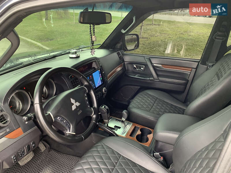 Позашляховик / Кросовер Mitsubishi Pajero Wagon 2008 в Дніпрі