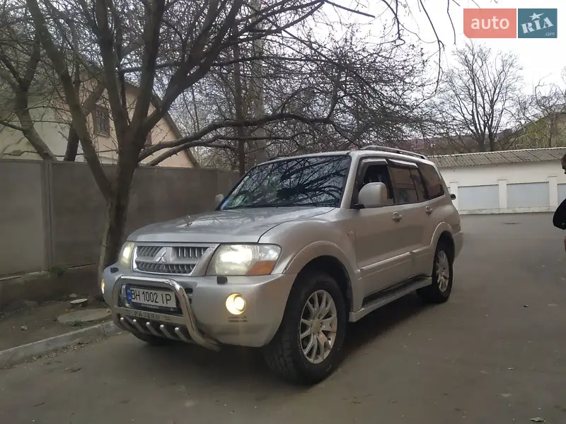 Mitsubishi Pajero Wagon