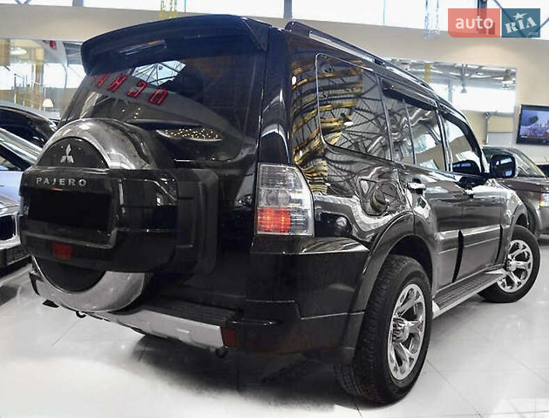 Mitsubishi Pajero Wagon 2010