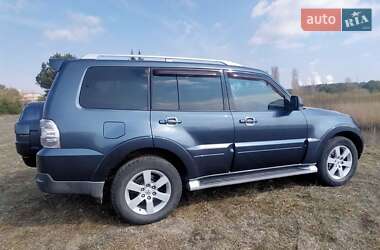 Внедорожник / Кроссовер Mitsubishi Pajero Wagon 2008 в 