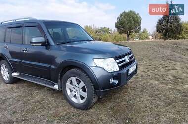 Внедорожник / Кроссовер Mitsubishi Pajero Wagon 2008 в 