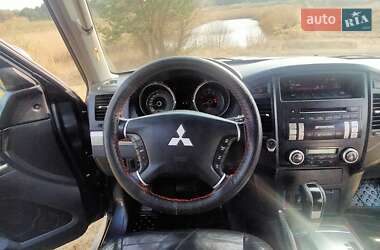 Внедорожник / Кроссовер Mitsubishi Pajero Wagon 2008 в 
