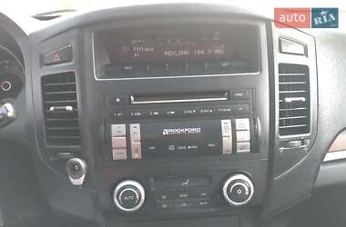 Внедорожник / Кроссовер Mitsubishi Pajero Wagon 2008 в 