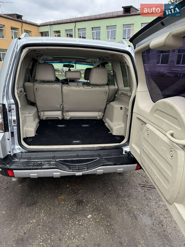 Внедорожник / Кроссовер Mitsubishi Pajero Wagon 2007 в Новой Басане