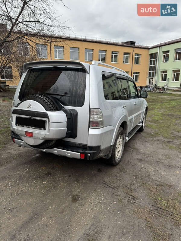 Внедорожник / Кроссовер Mitsubishi Pajero Wagon 2007 в Новой Басане