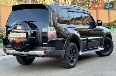 Внедорожник / Кроссовер Mitsubishi Pajero Wagon 2007 в 