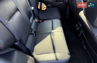 Внедорожник / Кроссовер Mitsubishi Pajero Wagon 2009 в 