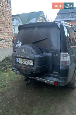 Внедорожник / Кроссовер Mitsubishi Pajero Wagon 2007 в 