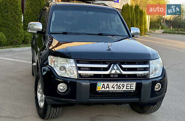 Внедорожник / Кроссовер Mitsubishi Pajero Wagon 2007 в 