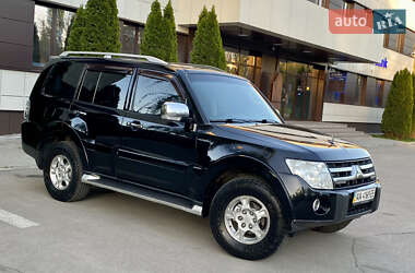 Внедорожник / Кроссовер Mitsubishi Pajero Wagon 2007 в 