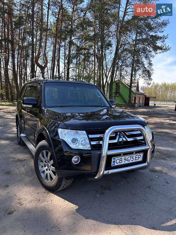 Позашляховик / Кросовер Mitsubishi Pajero Wagon 2008 в 