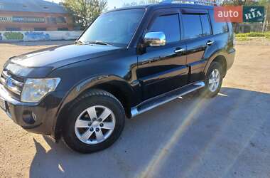 Внедорожник / Кроссовер Mitsubishi Pajero Wagon 2008 в 