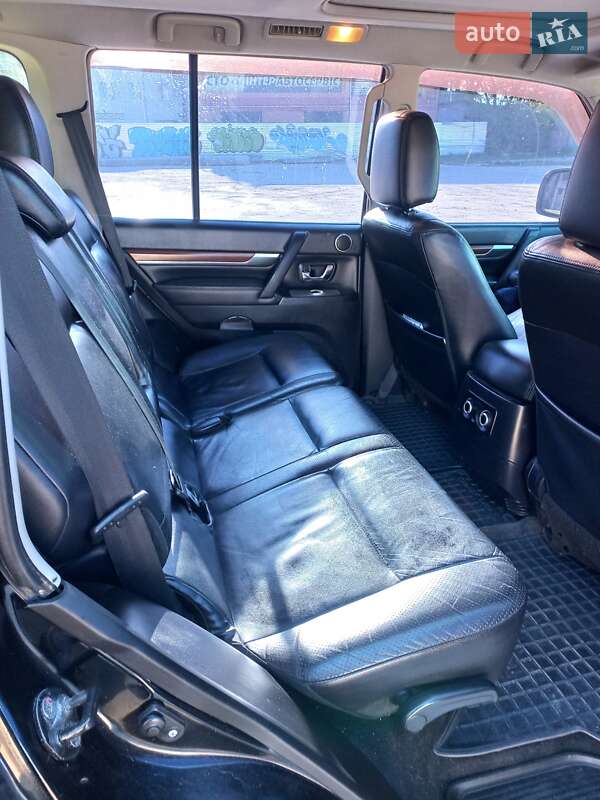 Внедорожник / Кроссовер Mitsubishi Pajero Wagon 2008 в Тернополе