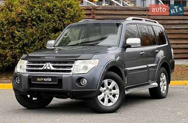 Mitsubishi Pajero Wagon 2009
