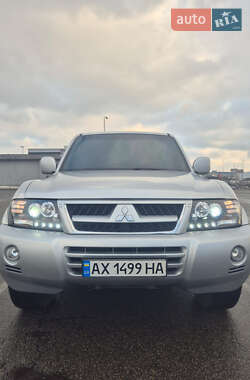 Позашляховик / Кросовер Mitsubishi Pajero Wagon 2006 в 
