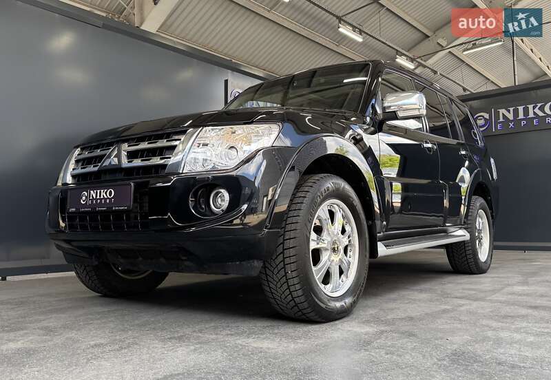 Внедорожник / Кроссовер Mitsubishi Pajero Wagon 2012 в Киеве