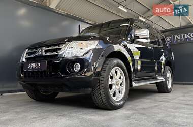 Внедорожник / Кроссовер Mitsubishi Pajero Wagon 2012 в 