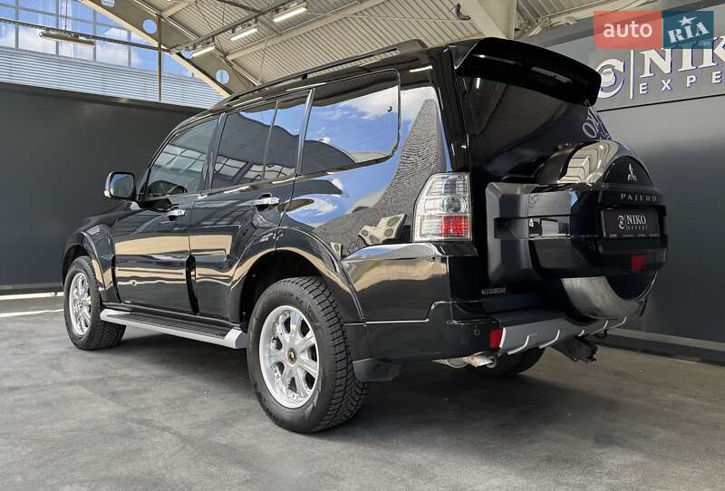 Внедорожник / Кроссовер Mitsubishi Pajero Wagon 2012 в Киеве