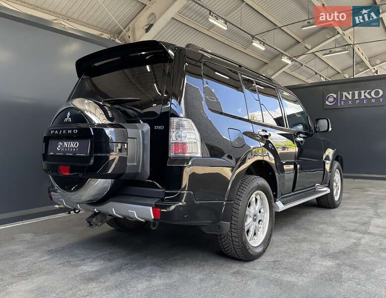 Внедорожник / Кроссовер Mitsubishi Pajero Wagon 2012 в Киеве