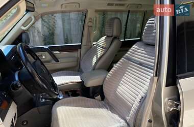 Позашляховик / Кросовер Mitsubishi Pajero Wagon 2007 в 