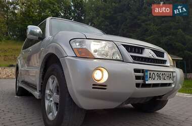 Внедорожник / Кроссовер Mitsubishi Pajero Wagon 2006 в 