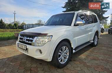 Внедорожник / Кроссовер Mitsubishi Pajero Wagon 2013 в 
