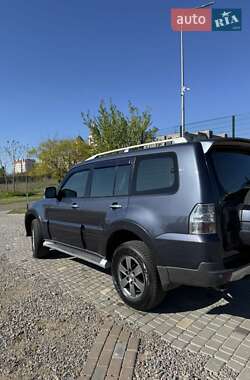 Внедорожник / Кроссовер Mitsubishi Pajero Wagon 2008 в 
