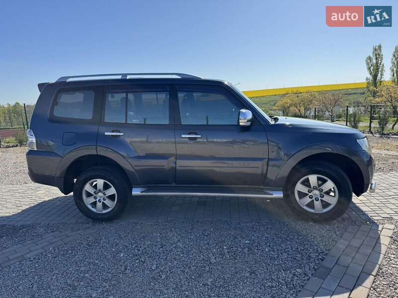 Внедорожник / Кроссовер Mitsubishi Pajero Wagon 2008 в Южном