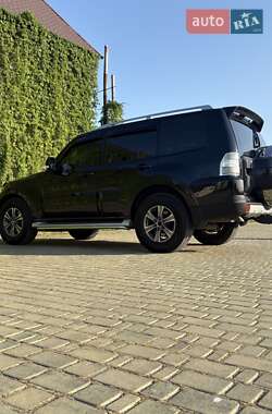 Внедорожник / Кроссовер Mitsubishi Pajero Wagon 2008 в 