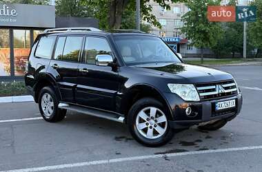 Позашляховик / Кросовер Mitsubishi Pajero Wagon 2007 в 
