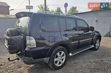Внедорожник / Кроссовер Mitsubishi Pajero Wagon 2008 в 