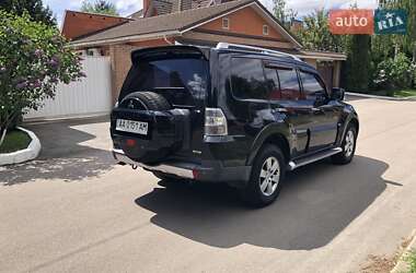 Внедорожник / Кроссовер Mitsubishi Pajero Wagon 2007 в 