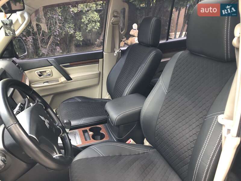 Внедорожник / Кроссовер Mitsubishi Pajero Wagon 2007 в Киеве фото 15 Внедорожник / Кроссовер Mitsubishi Pajero Wagon 2007 в Киеве
